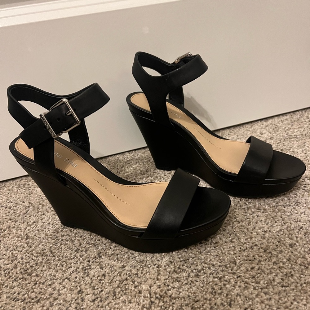 Gianni Bini Telmma Leather Platform Wedges - NEW without tags